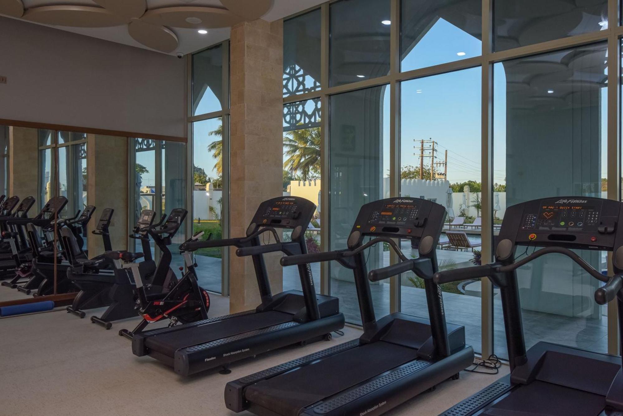 Golden Tulip Airport Hotel&spa